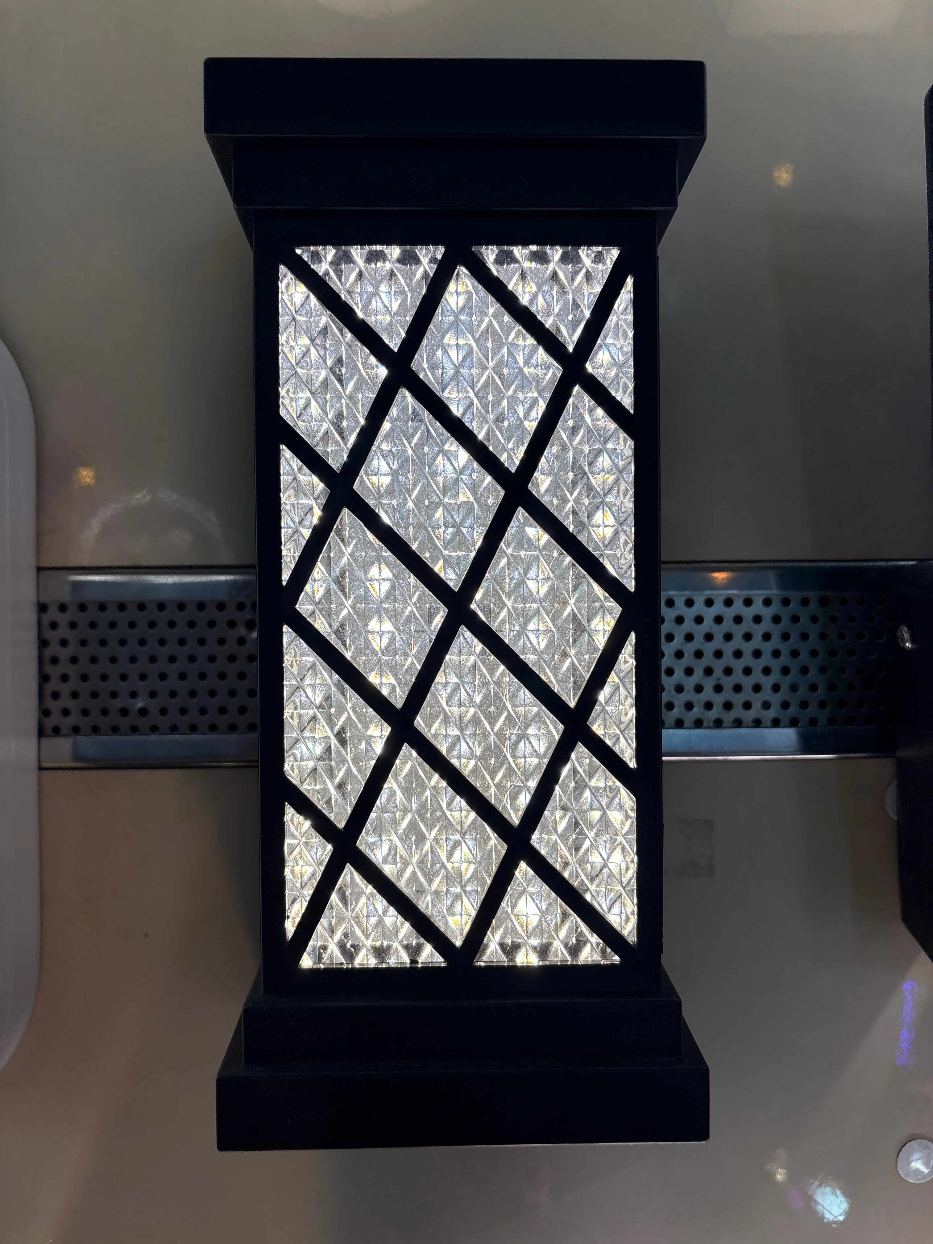 چراغ دیواری ضد اب ۲۴ وات LED